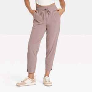 All in Motion Tapered Ankle Pants